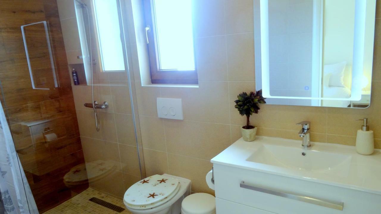 Villa Anna Kornić Екстериор снимка